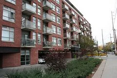 2495 Dundas St.W. Street W 315, Toronto W02, ON M6P 1X4