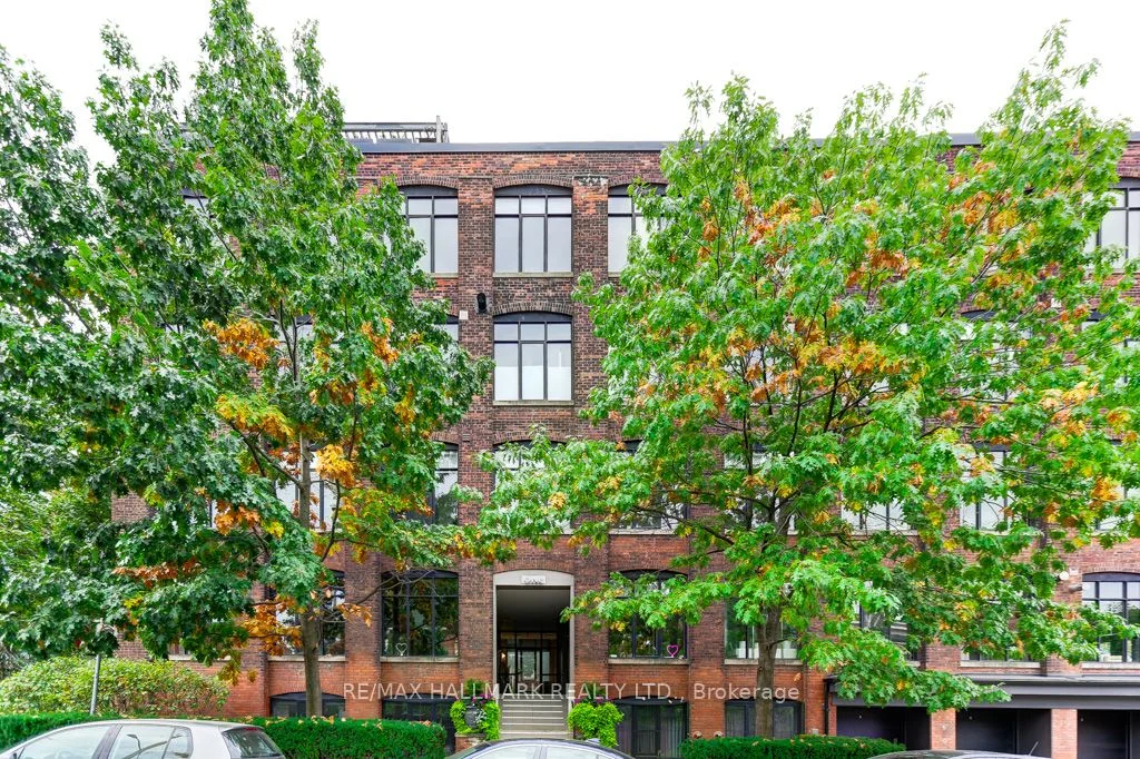 1 Columbus Avenue 105, Toronto W01, ON M6R 1S1