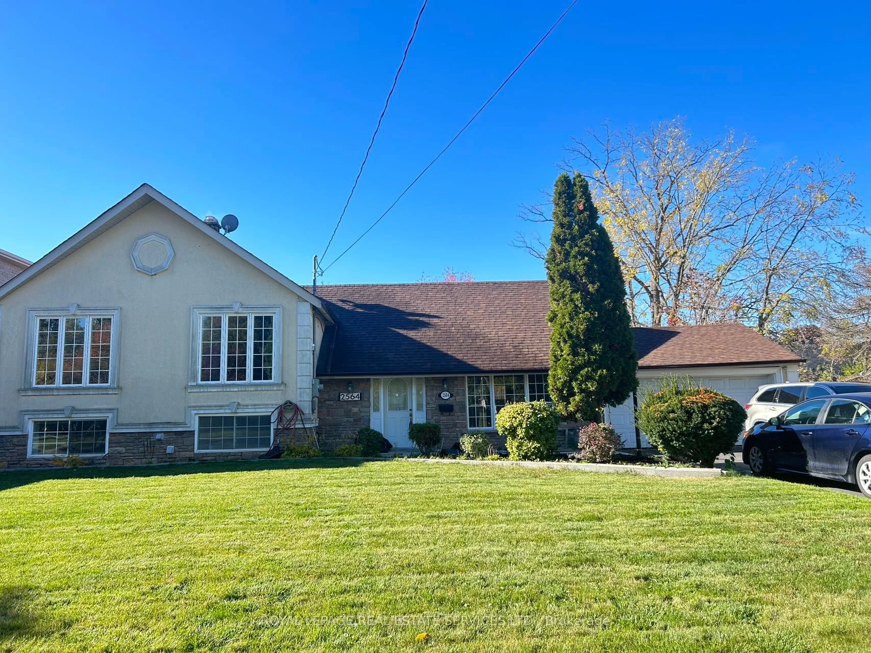 2564 Proudfoot Street, Mississauga, ON L5C 2P1