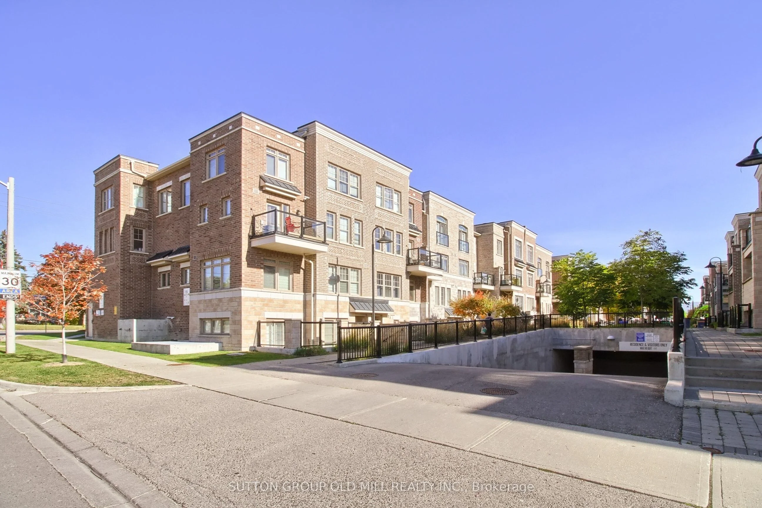 2335 Sheppard Avenue W 26, Toronto W05, On M9m 0b5