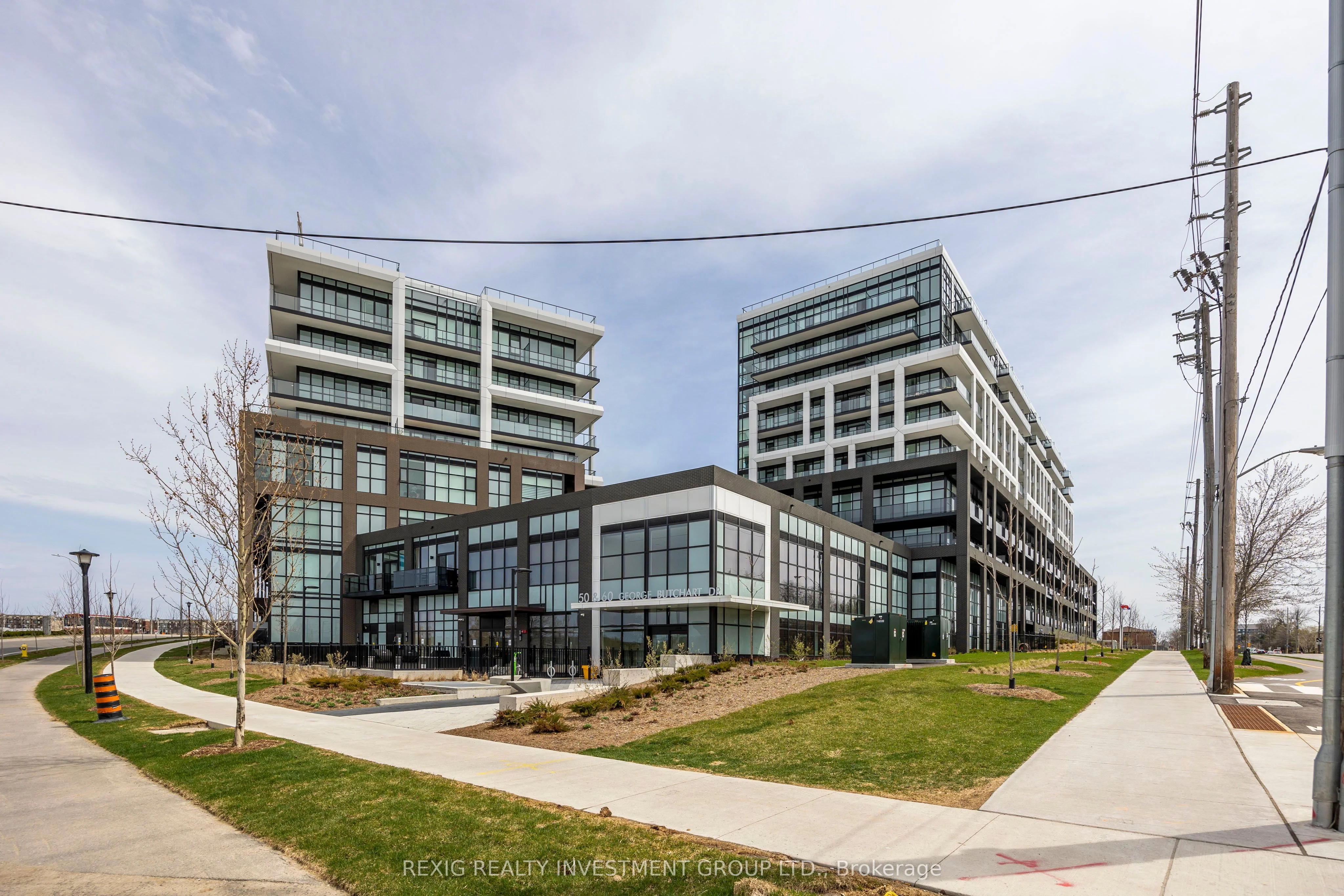 50 George Butchart Drive 723, Toronto W05, ON M3K 0C9