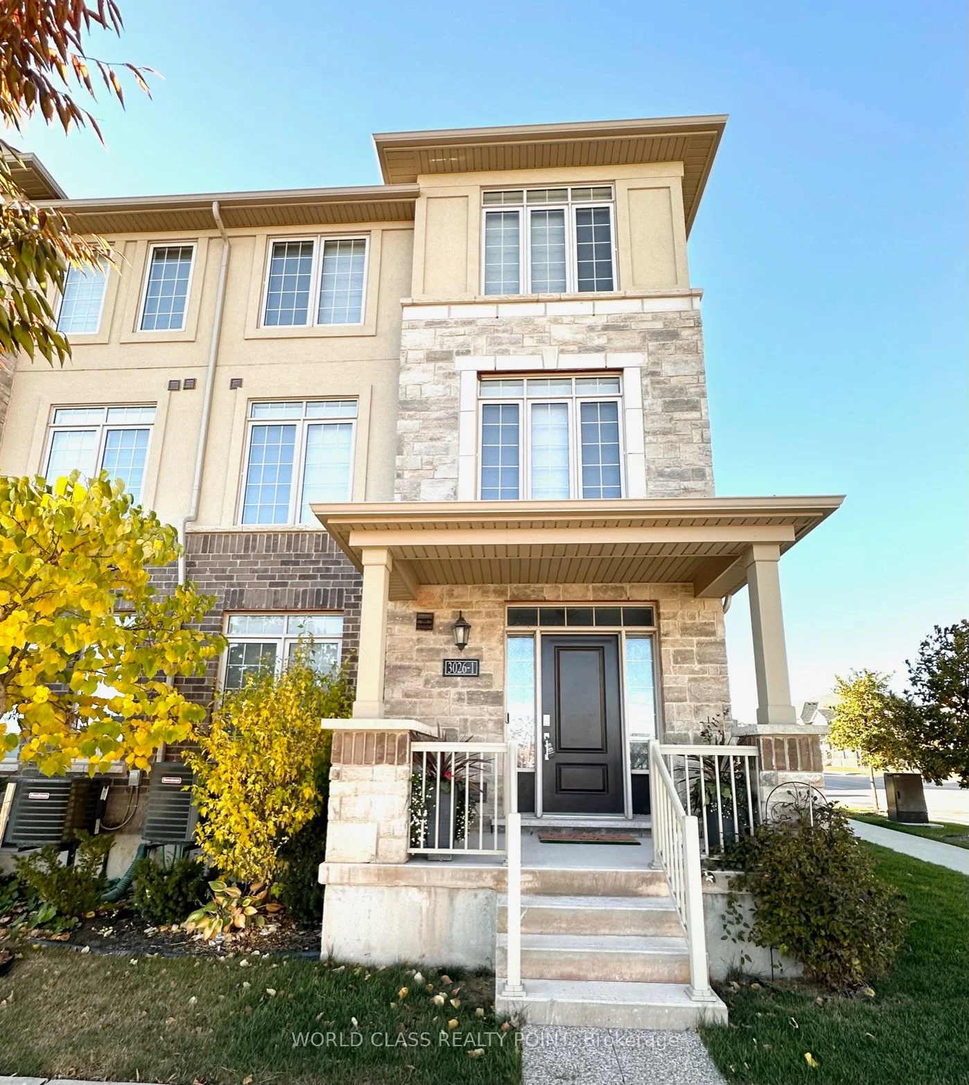 3026 Postridge Drive Unit 1, Oakville, ON L6H 7E3