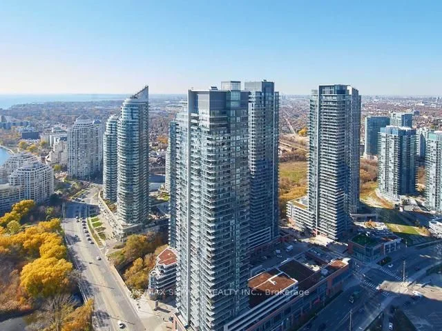 30 SHORE BREEZE Drive 4511, Toronto W06, ON M8V 0J1