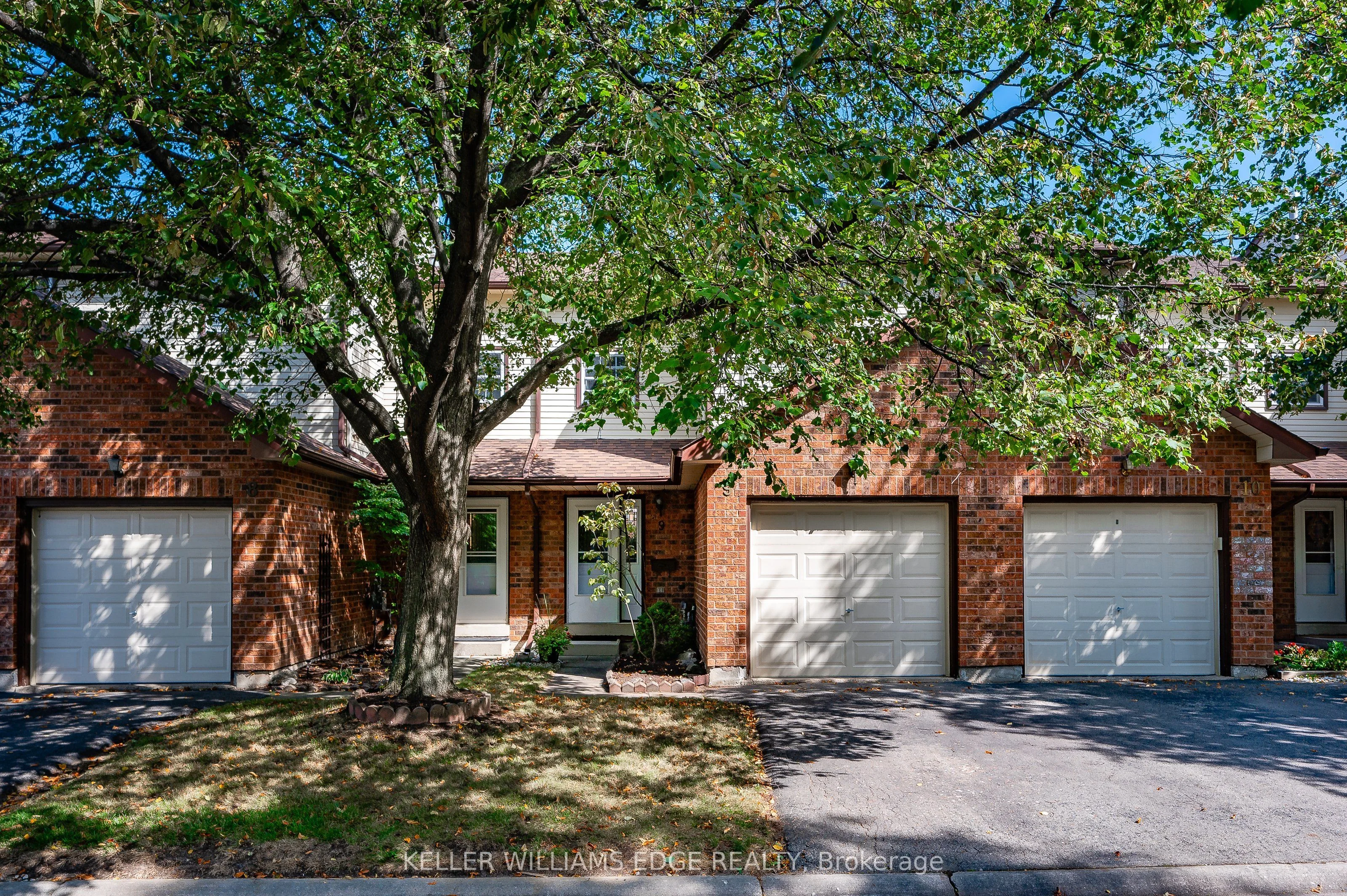 2065 Amherst Heights Court 9, Burlington, ON L7P 4R7
