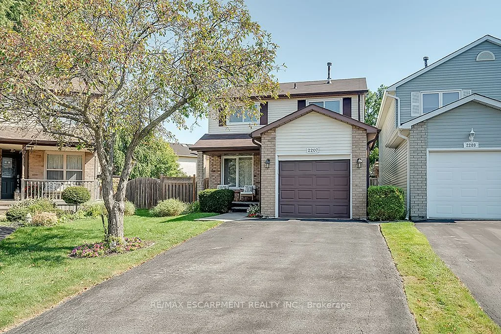 2207 Pembroke Court, Burlington, On L7p 3x8