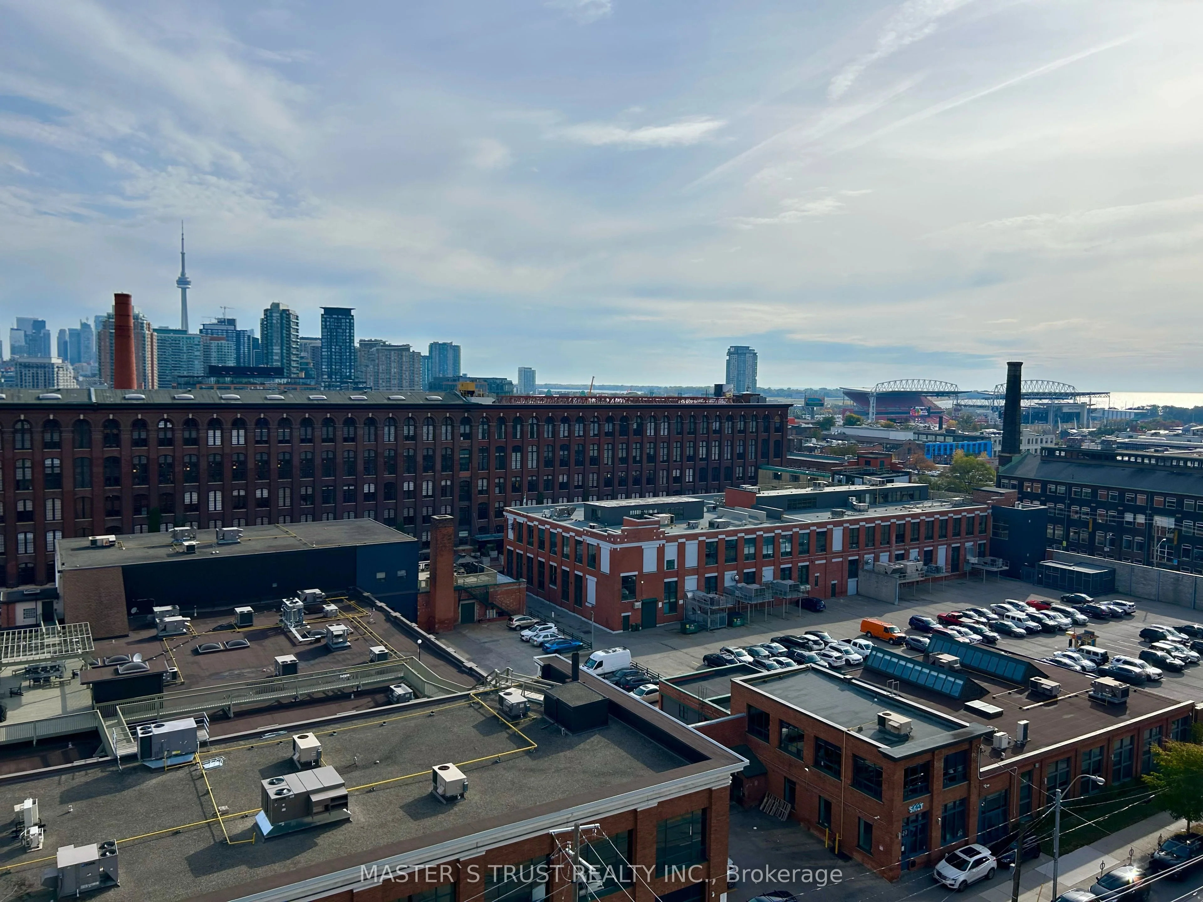 270 Dufferin Street 904, Toronto W01, ON M6K 0H8