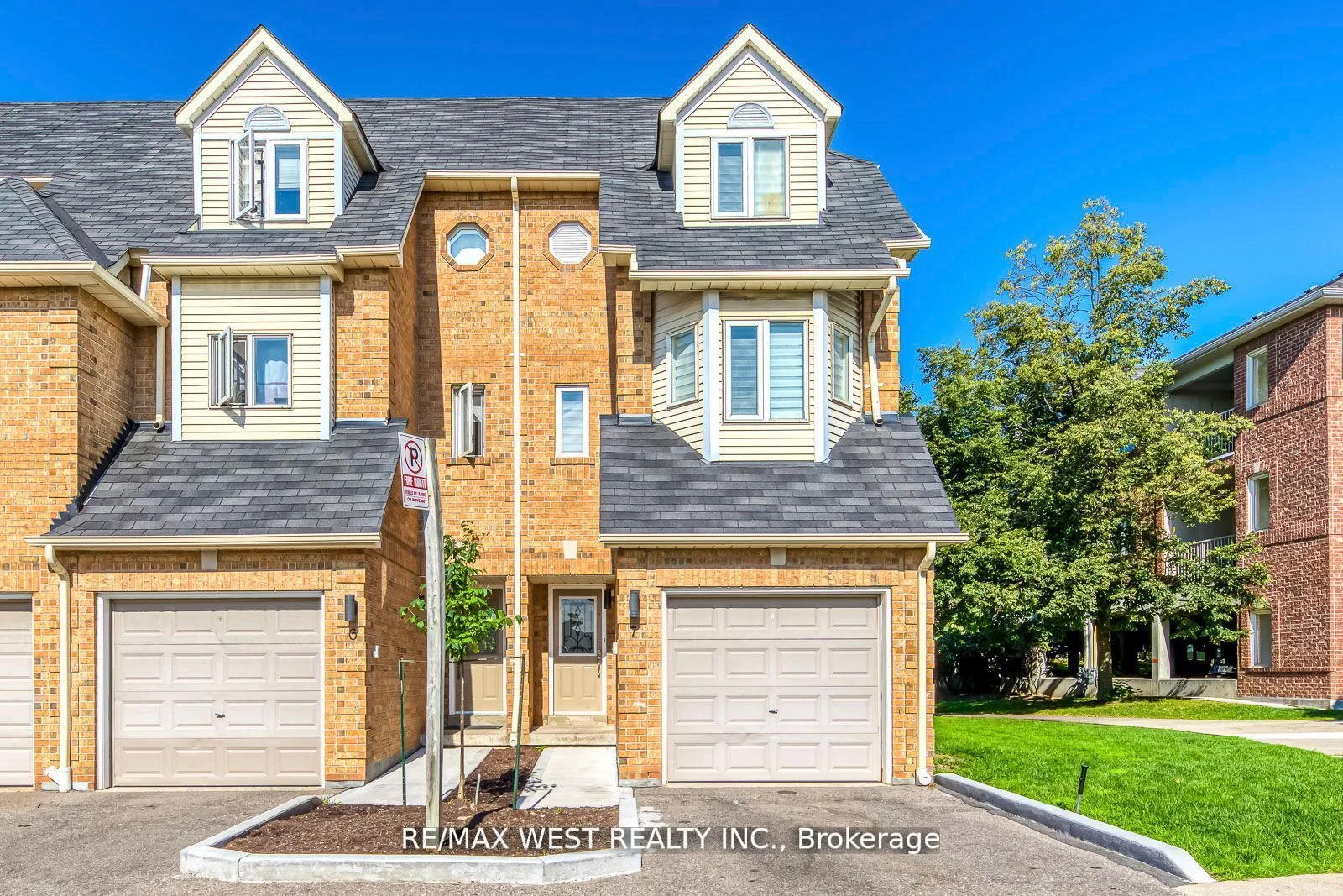 115 Bristol Road E 7, Mississauga, ON L4Z 3P5