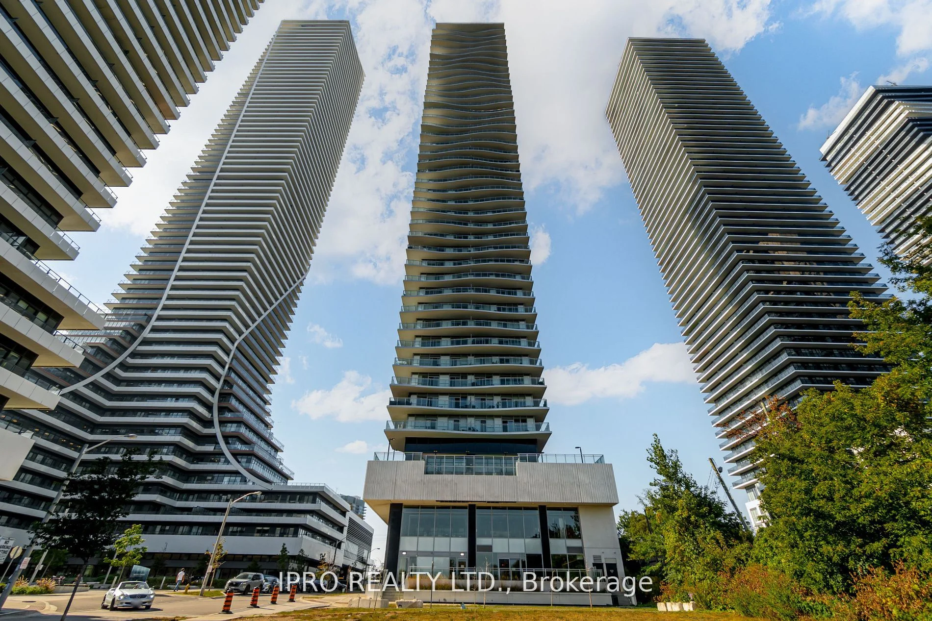 33 Shore Breeze Drive 910, Toronto W06, On M8v 0g1