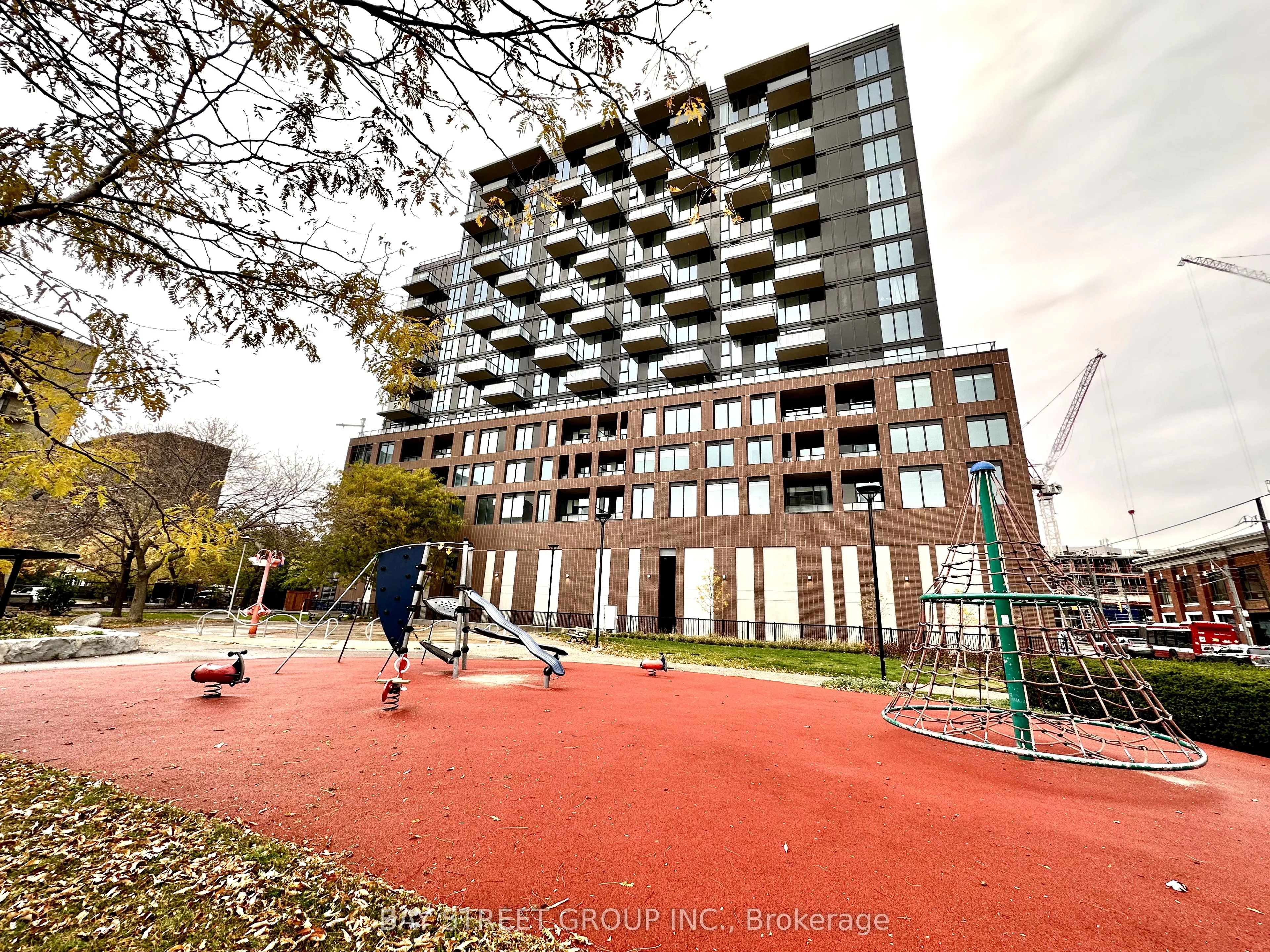 1221 King Street W 1018, Toronto W01, ON M6K 3R4
