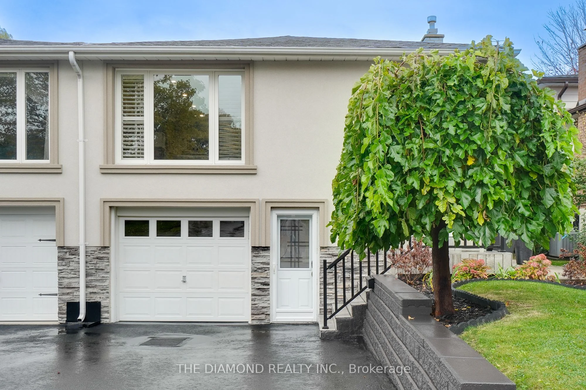 3254 Trisha Downs, Mississauga, ON L5A 2A7