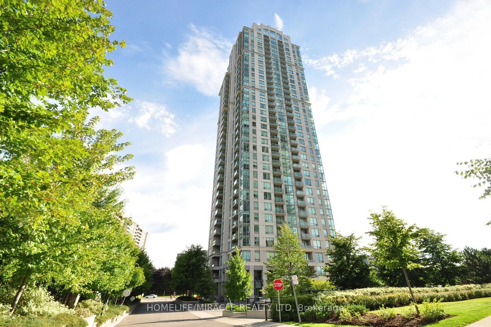 3504 Hurontario Street N 3209, Mississauga, ON L5B 0B9