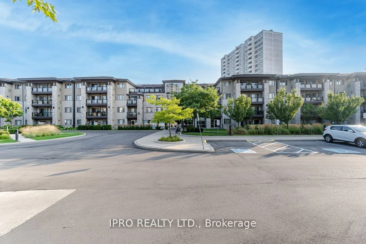 570 Lolita Gardens 114, Mississauga, On L5a 0a1