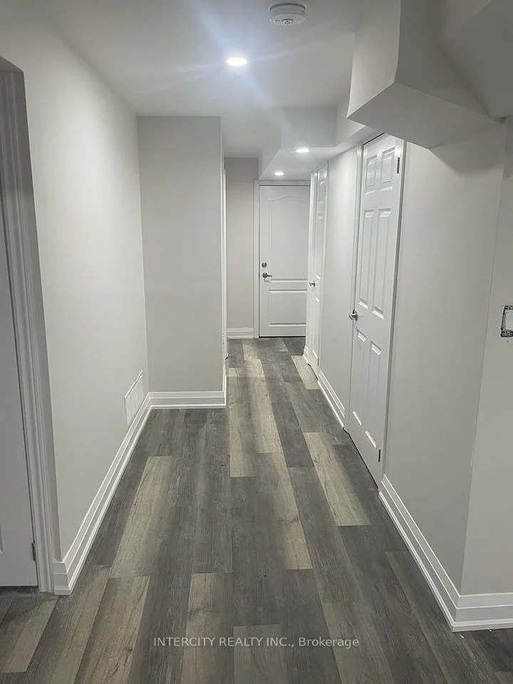 6 Rowland Street, Brampton, ON L7A 1P6