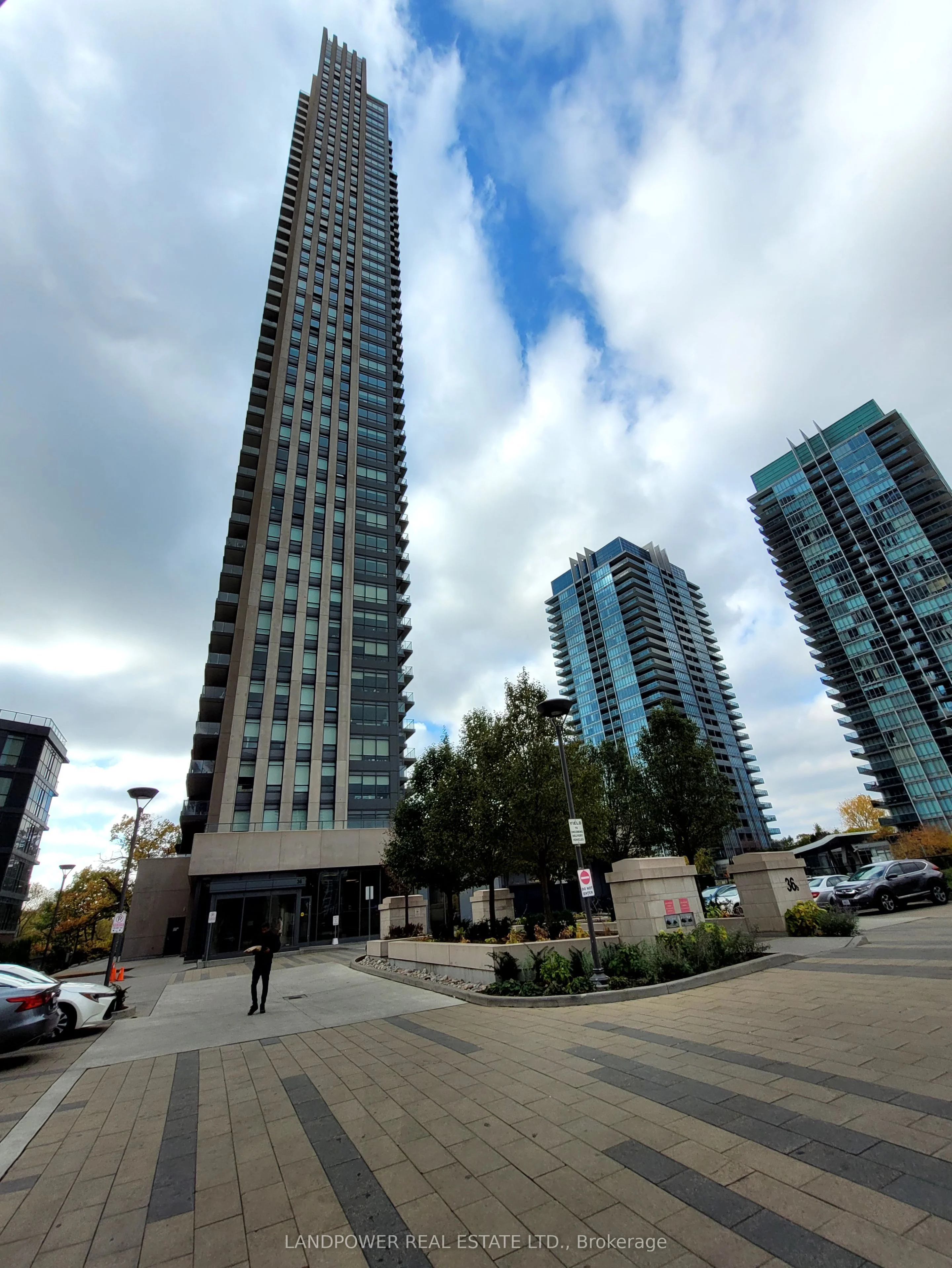 36 Park Lawn Road 3408, Toronto W06, On M8y 0e5