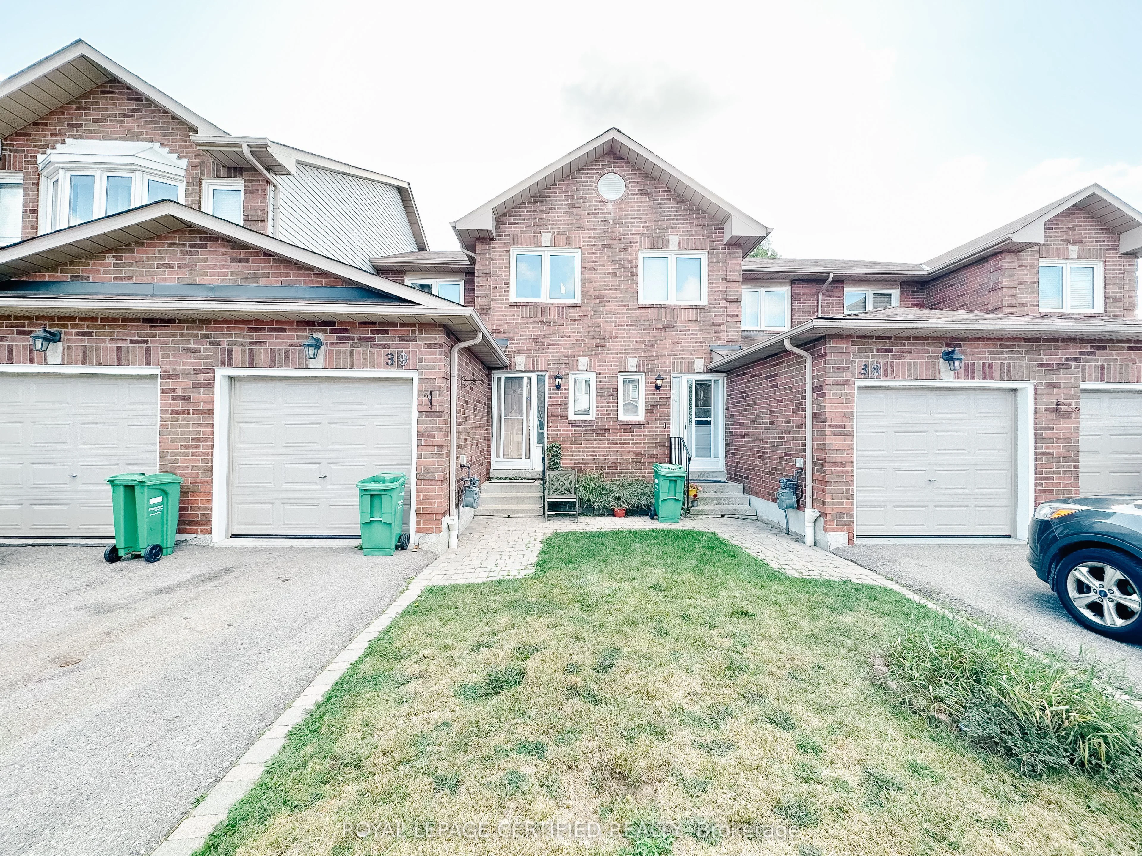 1485 Torrington Drive 39, Mississauga, ON L5V 1Y3