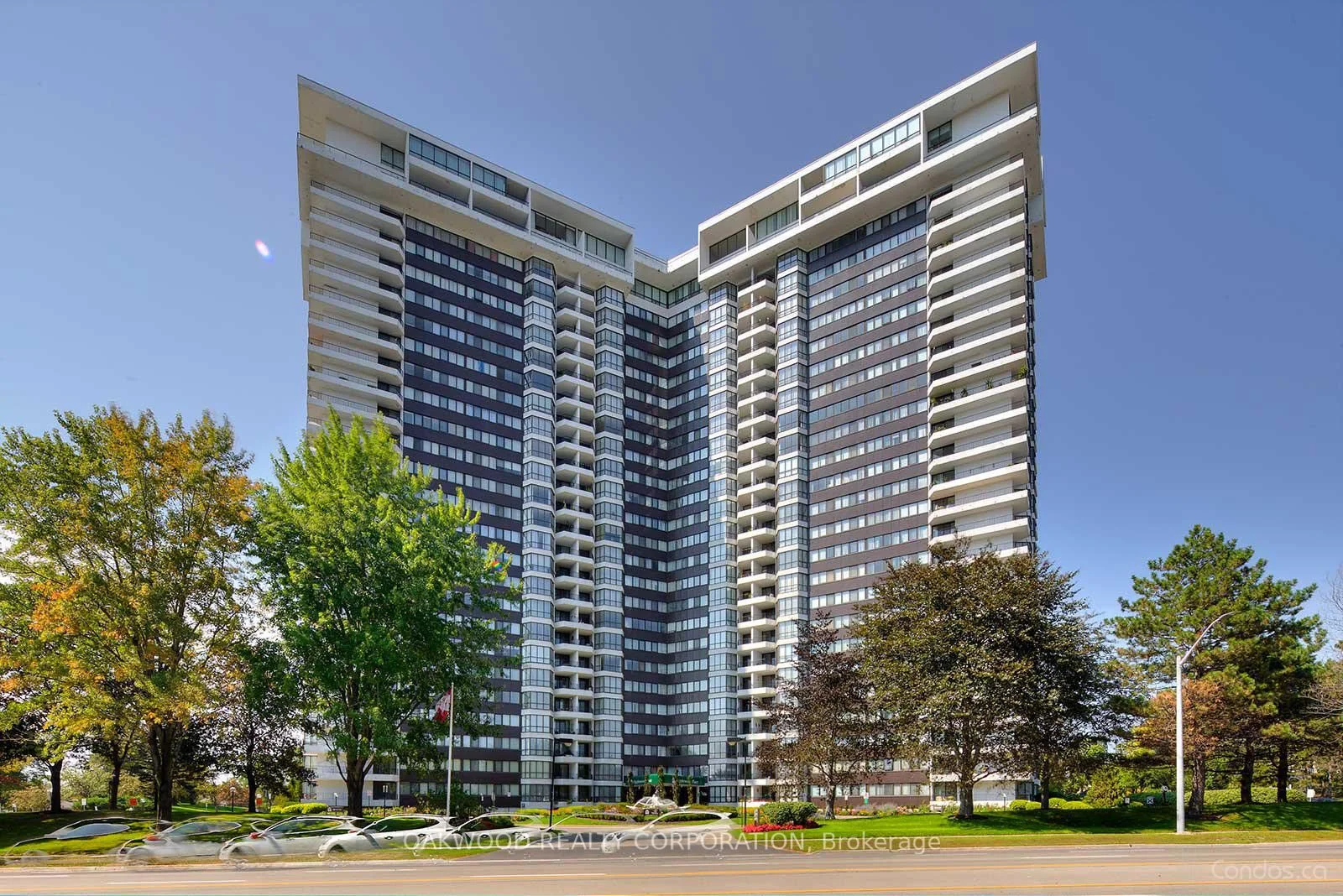 1333 BLOOR Street 106, Mississauga, ON L4Y 3T5