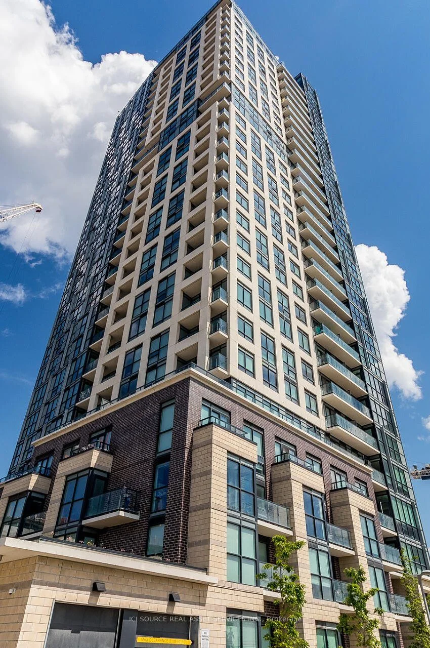30 Samuel Wood Way 1712, Toronto W08, ON M9B 0C9