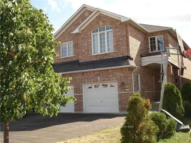 5908 Stonebriar Crescent, Mississauga, ON L5V 2T8