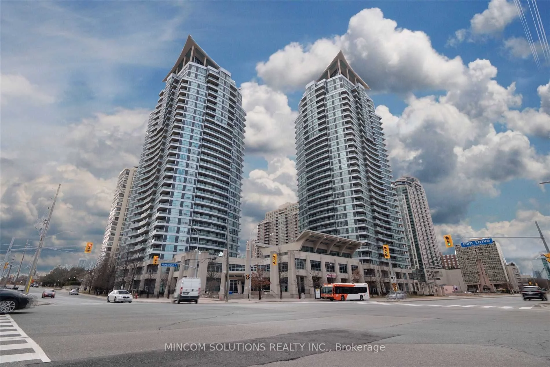33 Elm Drive W 1501, Mississauga, ON L5B 4M2