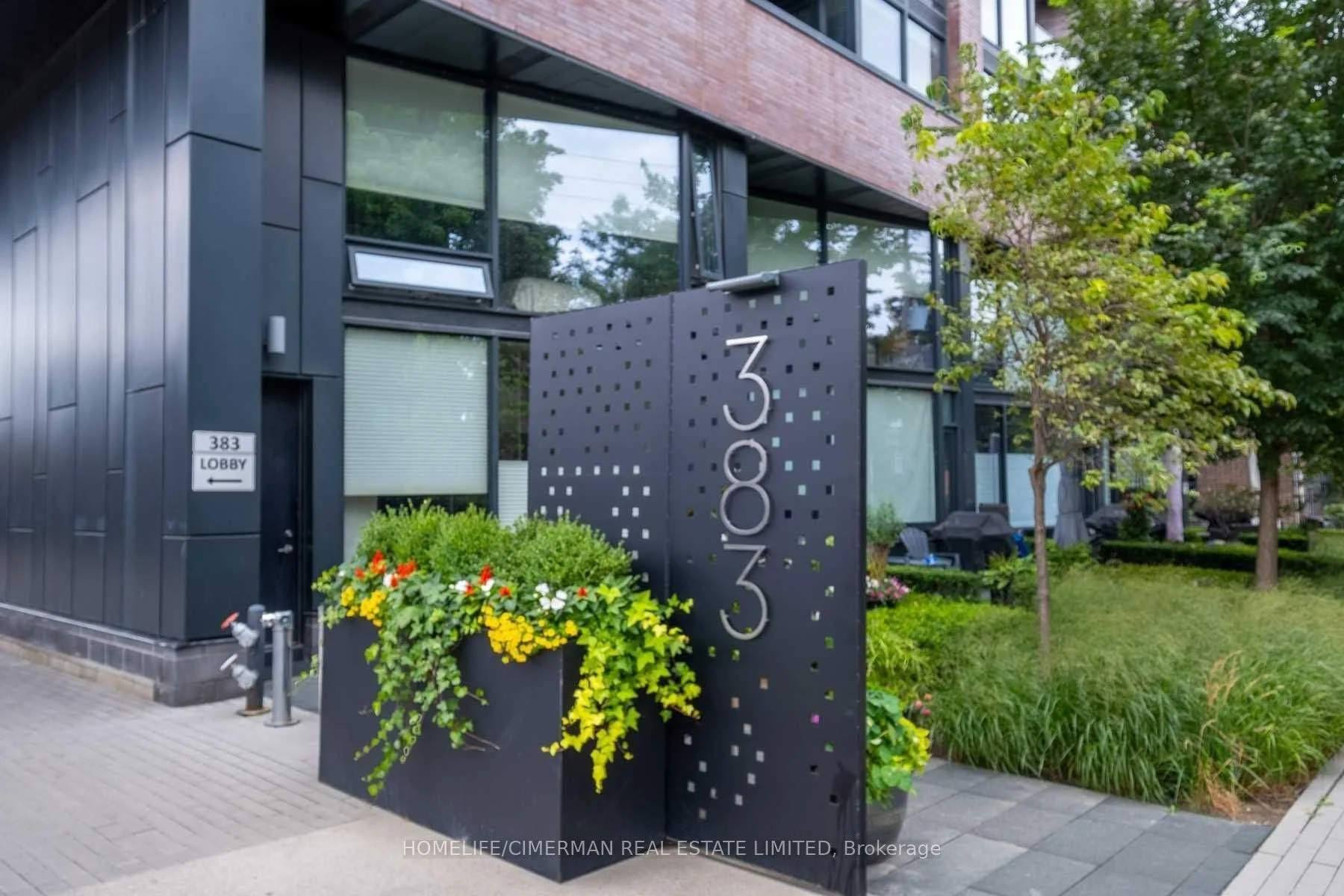 383 Sorauren Avenue 408, Toronto W01, ON M6R 2G5