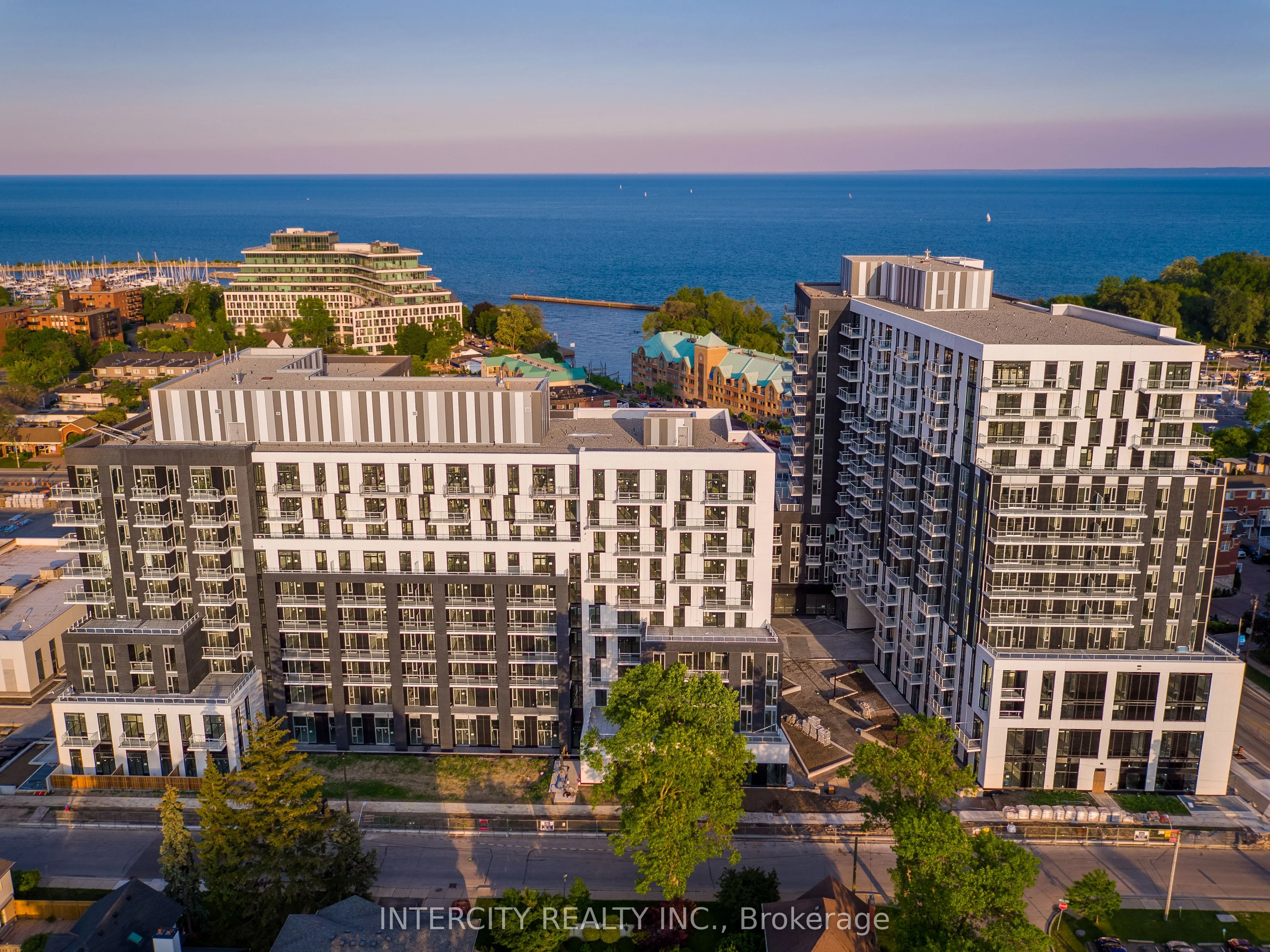 133 Bronte Road 510, Oakville, ON L6L 0H1