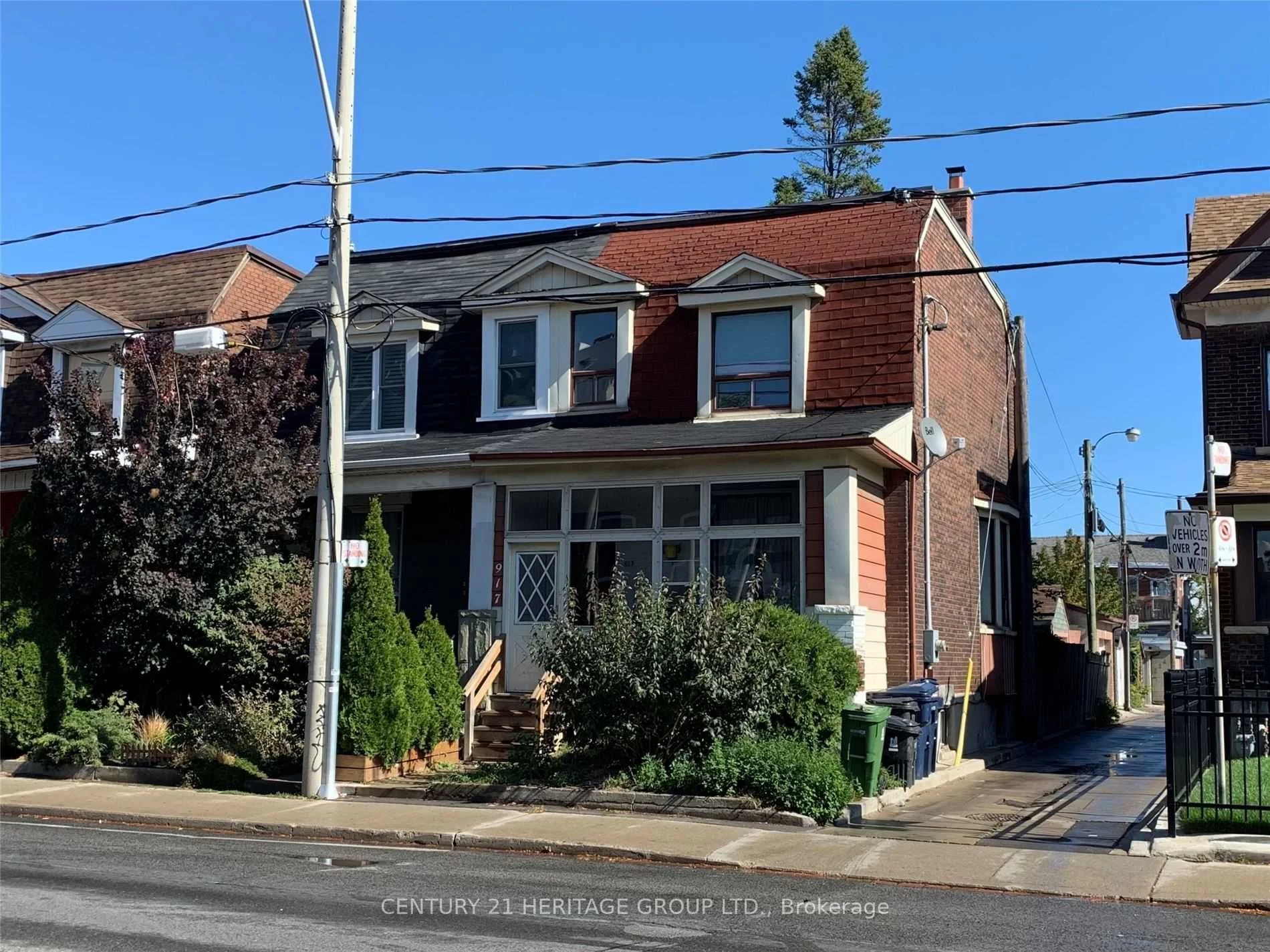 917 Lansdowne Avenue 1, Toronto W02, ON M6H 3Z2