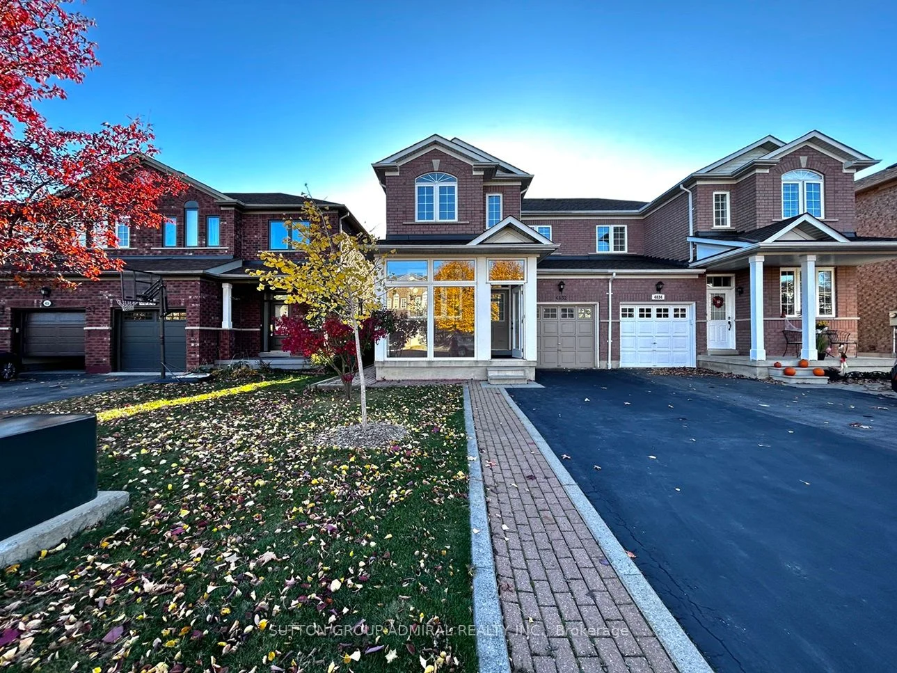4832 Yorkshire Avenue, Mississauga, On L4z 4g8