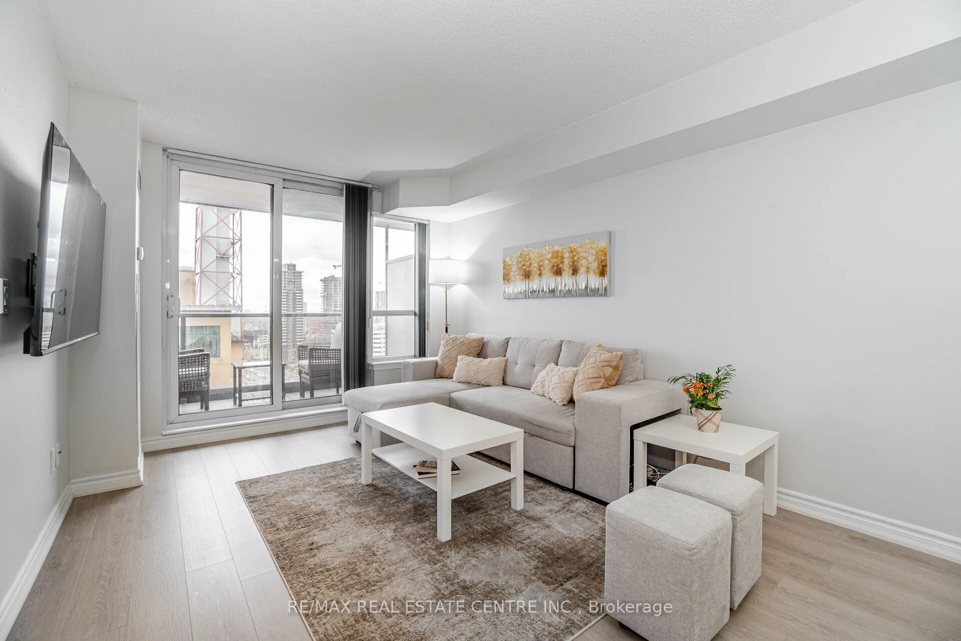 4090 Living Arts Drive 2109, Mississauga, ON L5B 4M8