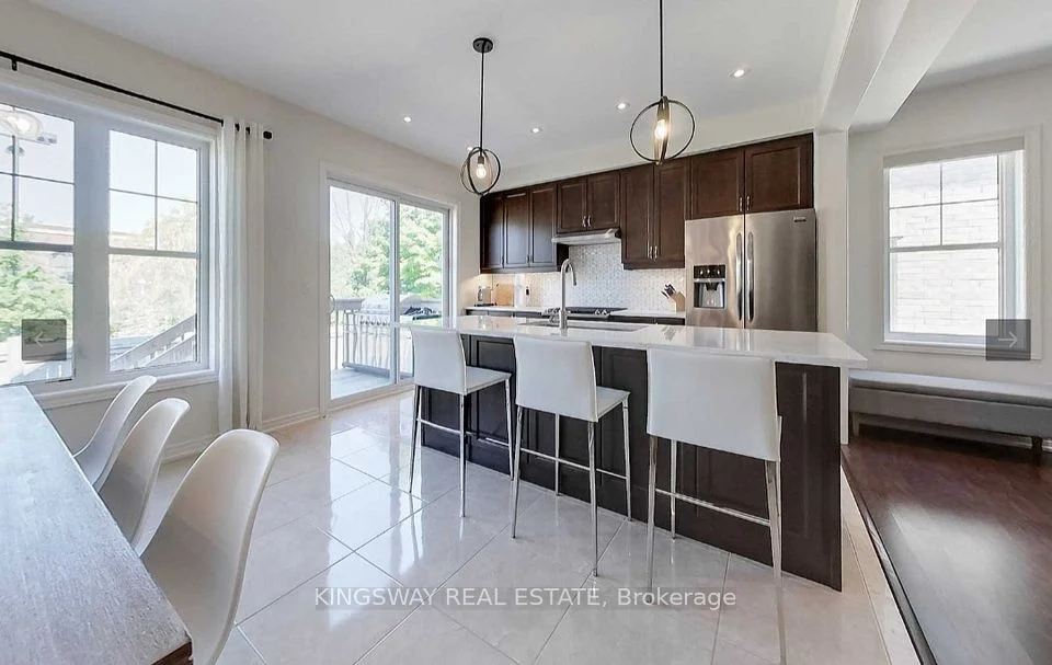 3479 Fourth Line, Oakville, ON L6M 1N8