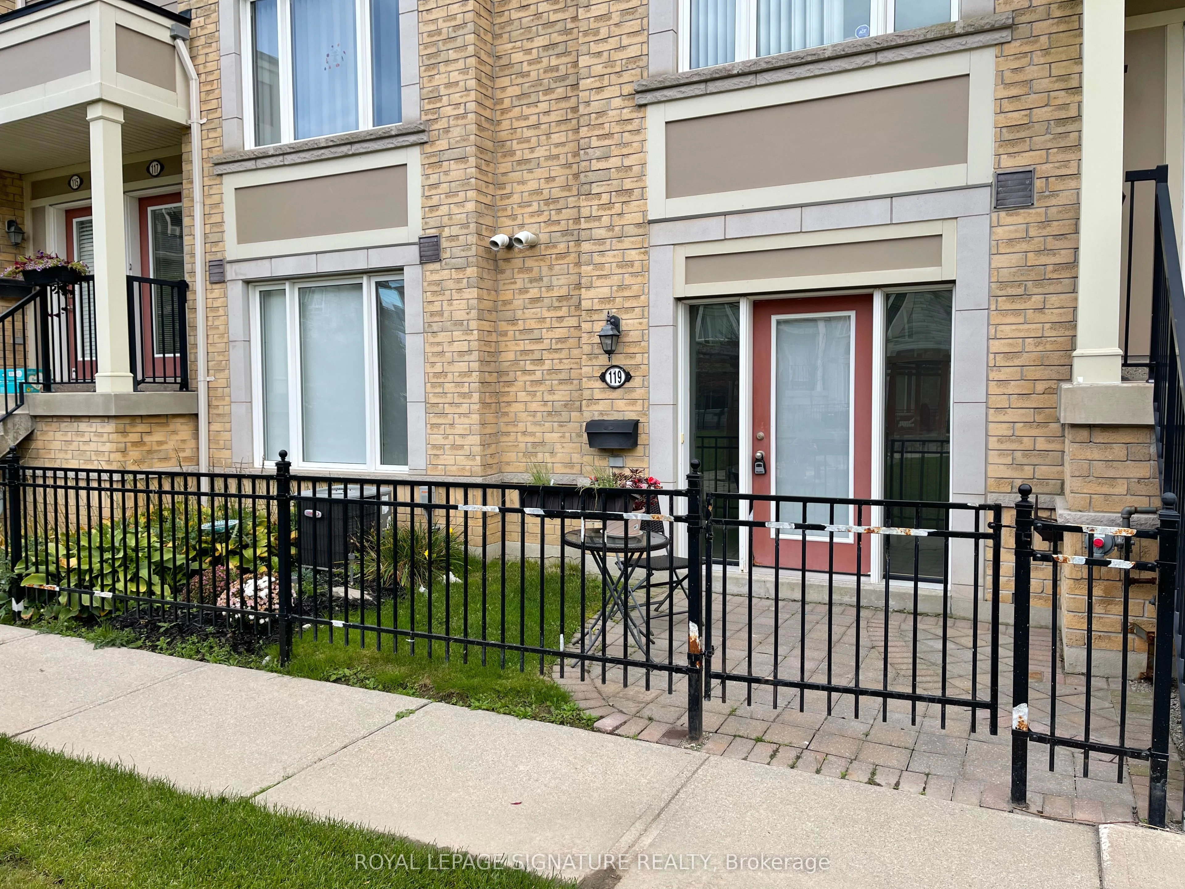 3050 Erin Centre Boulevard 119, Mississauga, ON L5M 0P5