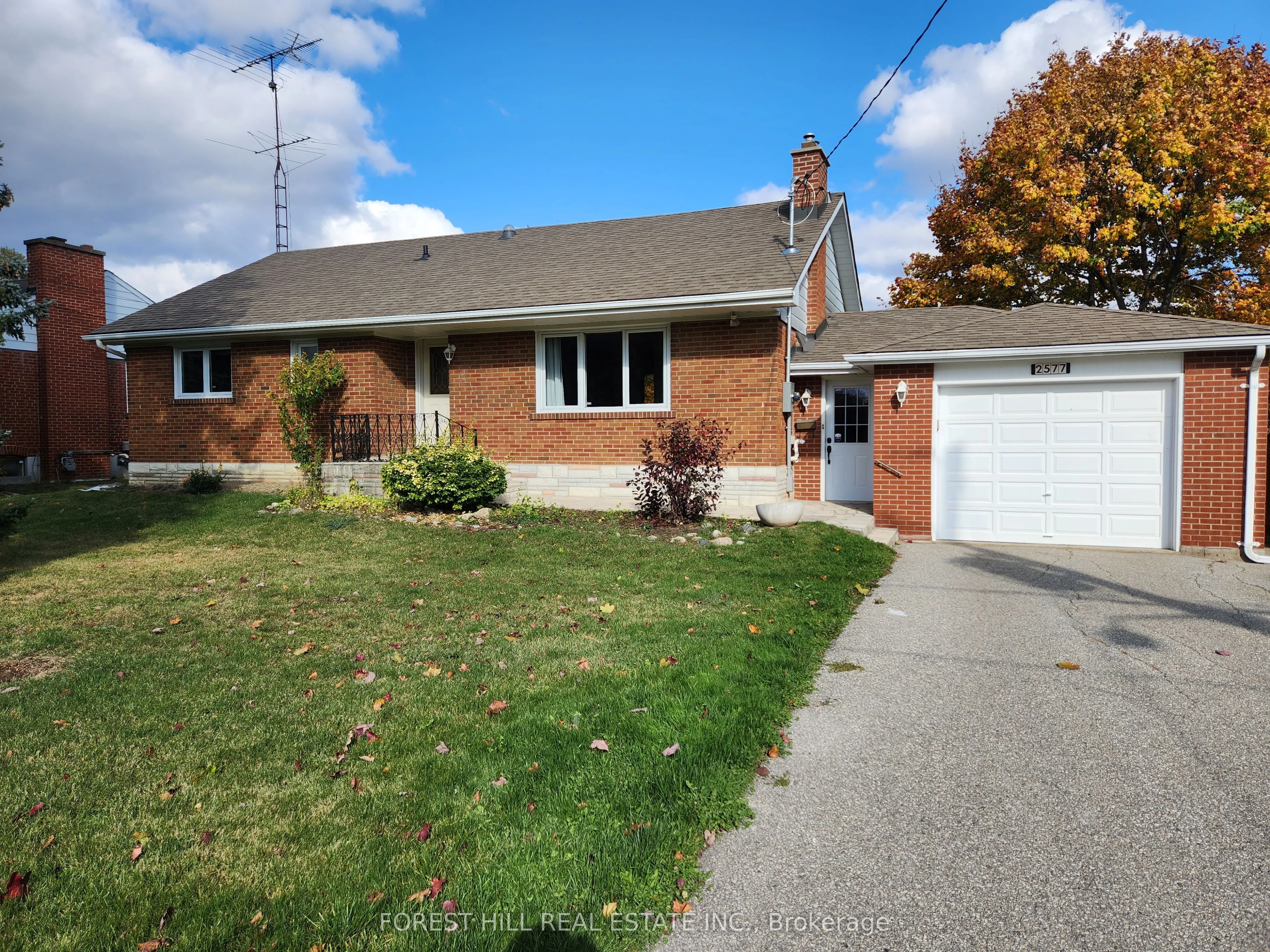 2577 Whaley Drive Upper, Mississauga, ON L5B 1X1