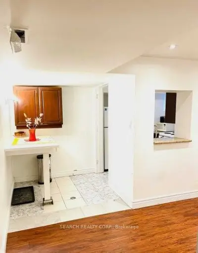 73 Twenty Fourth Street A, Toronto W06, ON M8V 3N7