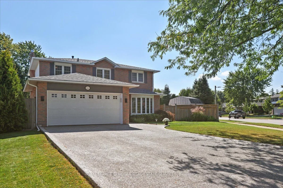 2262 Abbotsbury Street, Burlington, On L7p 4h8