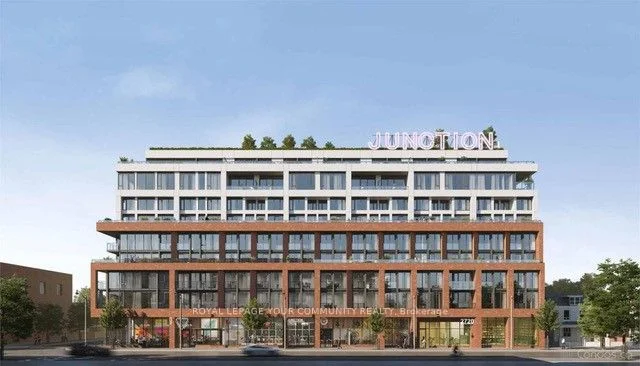 2720 Dundas Street W 211, Toronto W02, On M6p 1y2