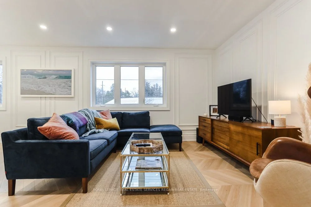 1661 Lakeshore Road W 2A, Mississauga, ON L5J 1J4