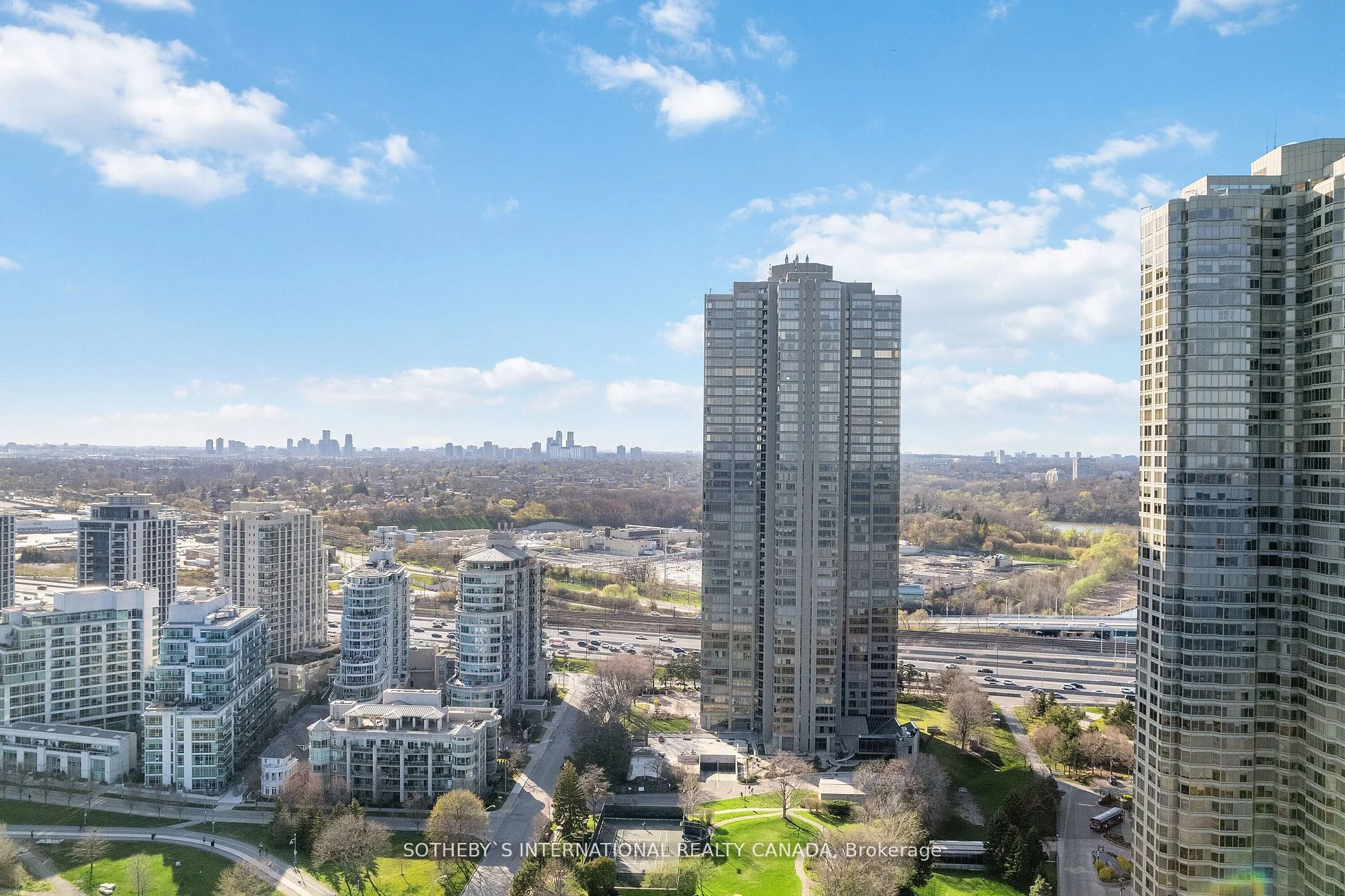 2045 Lake Shore Boulevard W 3901, Toronto W06, ON M8V 2Z6