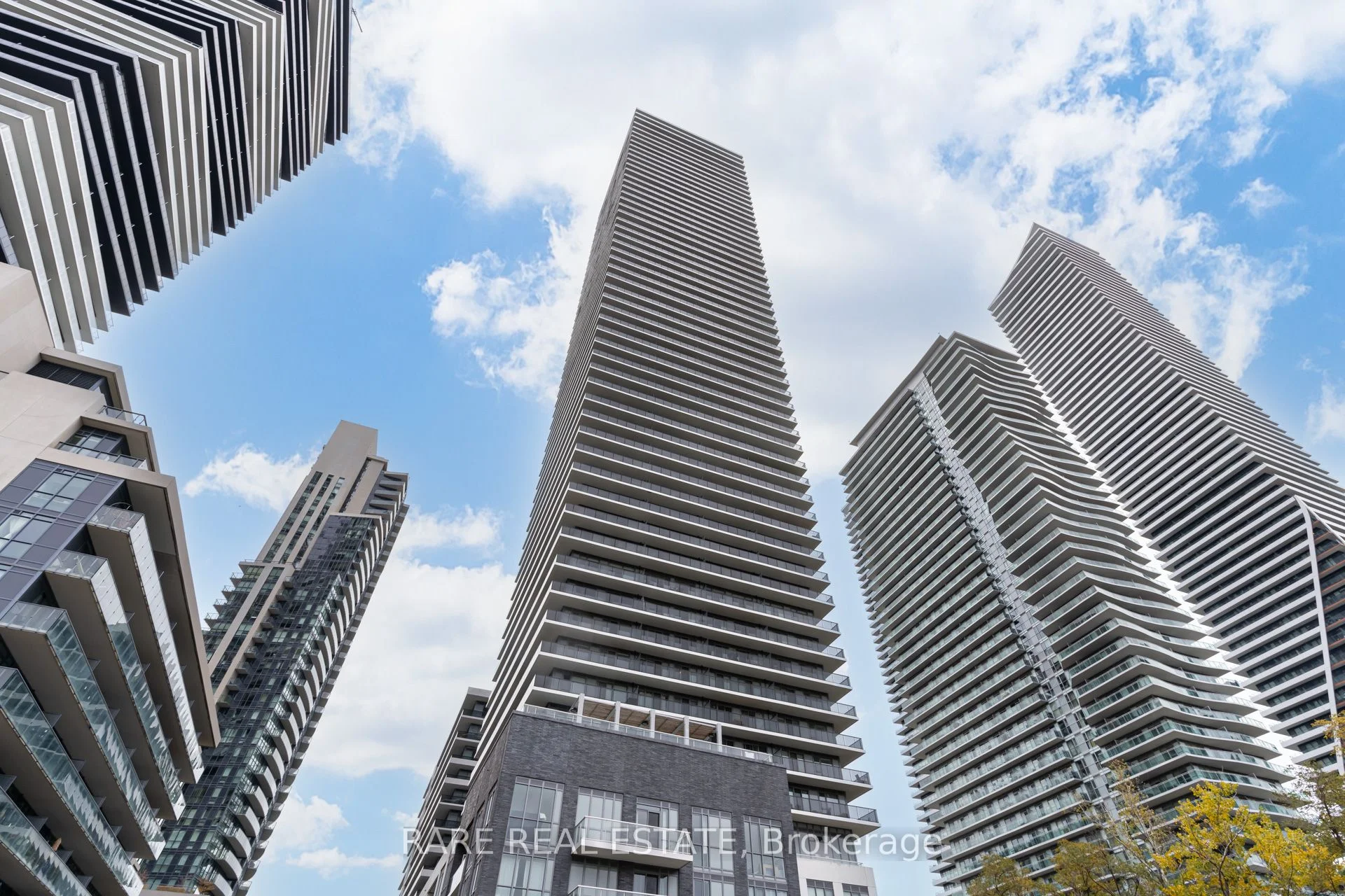 70 Annie Craig Drive 3903, Toronto W06, ON M8V 0G2