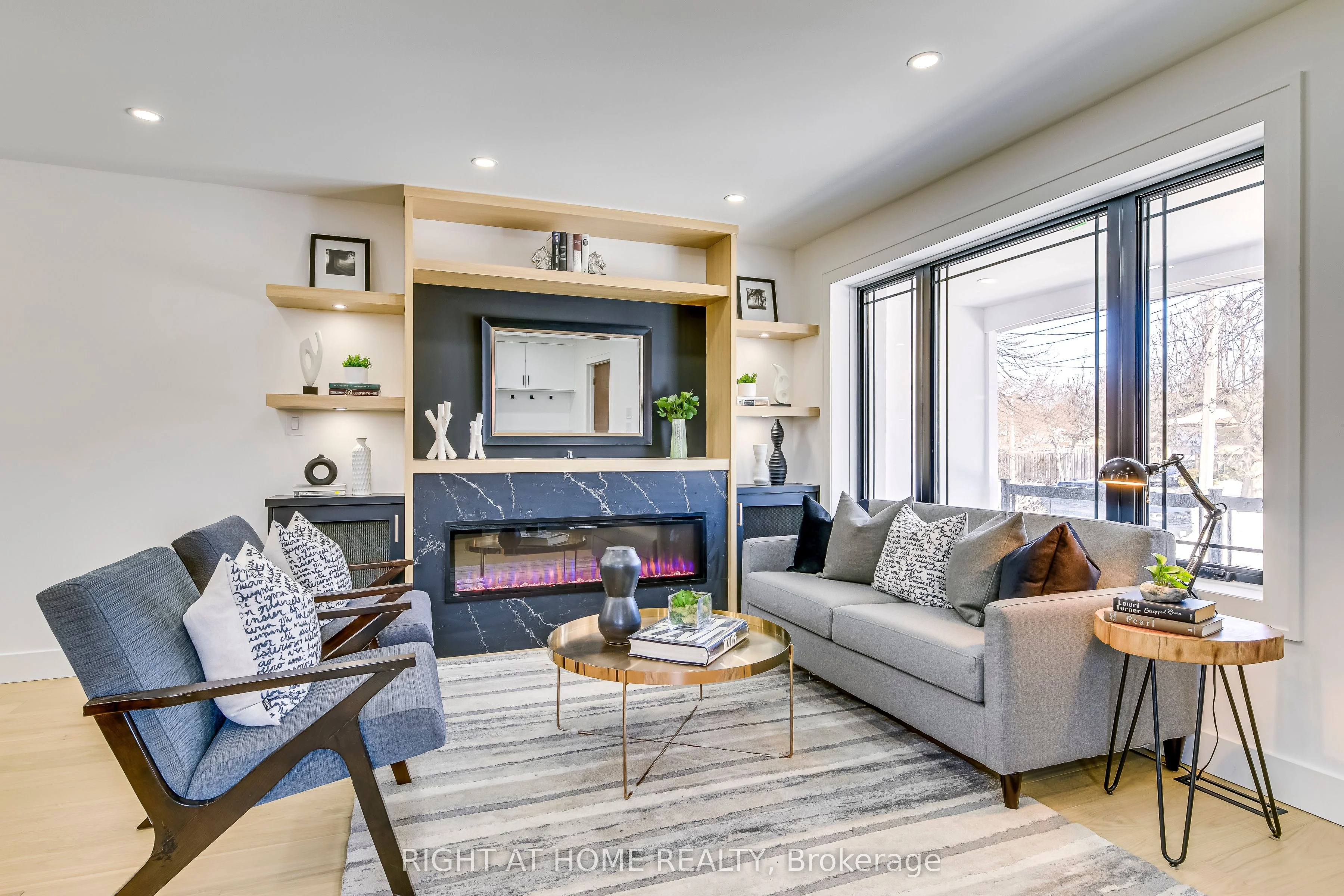 1472 Chalice Crescent, Mississauga, On L5c 1s1