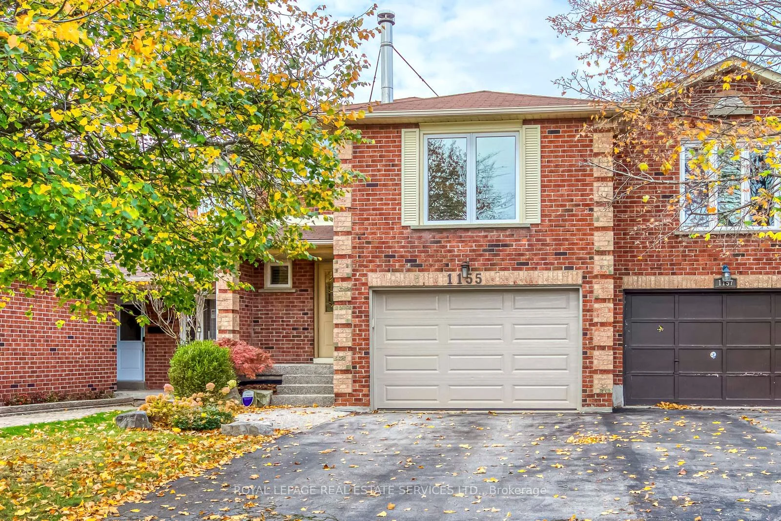 1155 AVONDALE Drive, Oakville, ON L6H 5L6