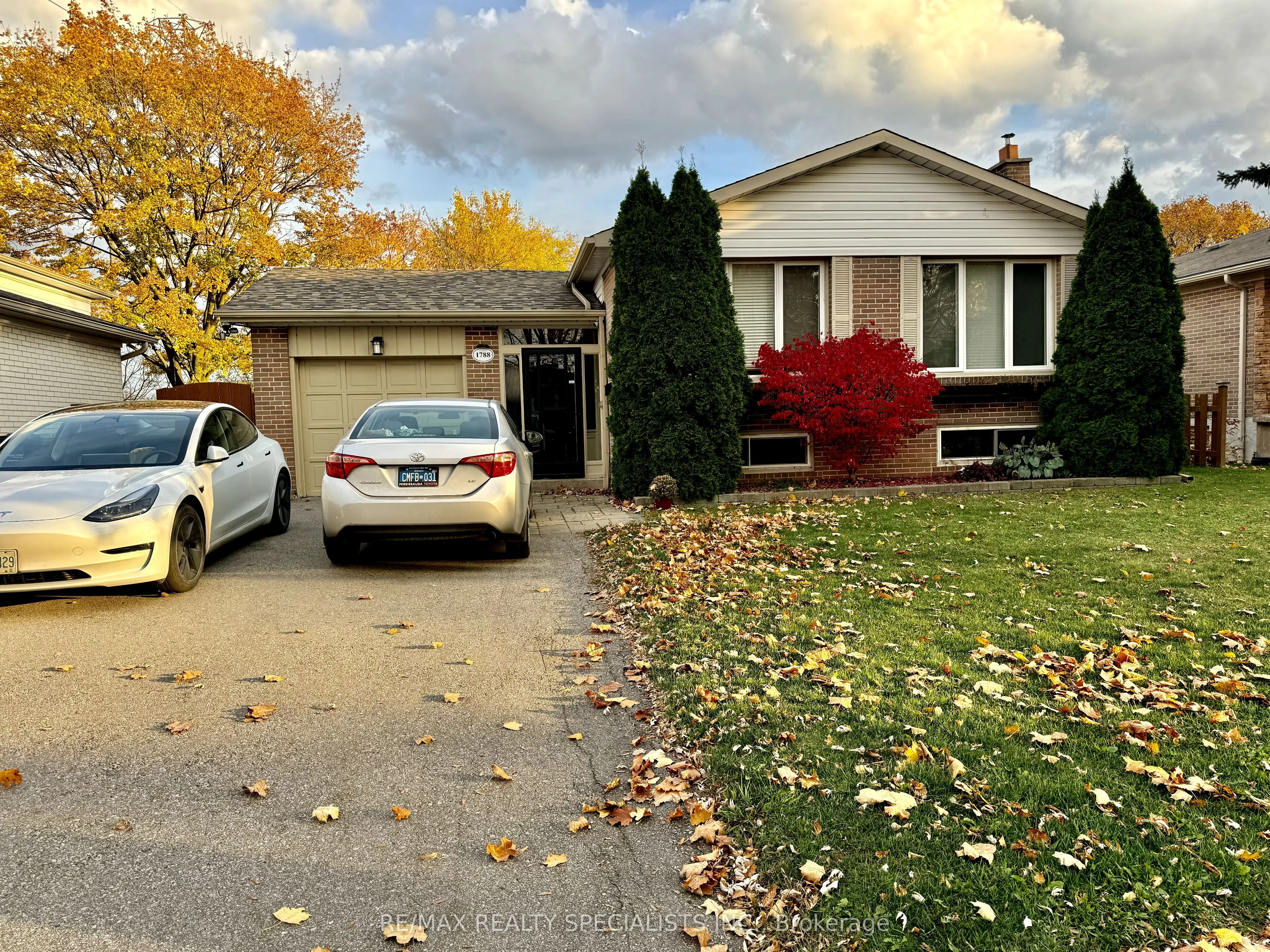 1788 Pagehurst Avenue, Mississauga, On L4x 1y2