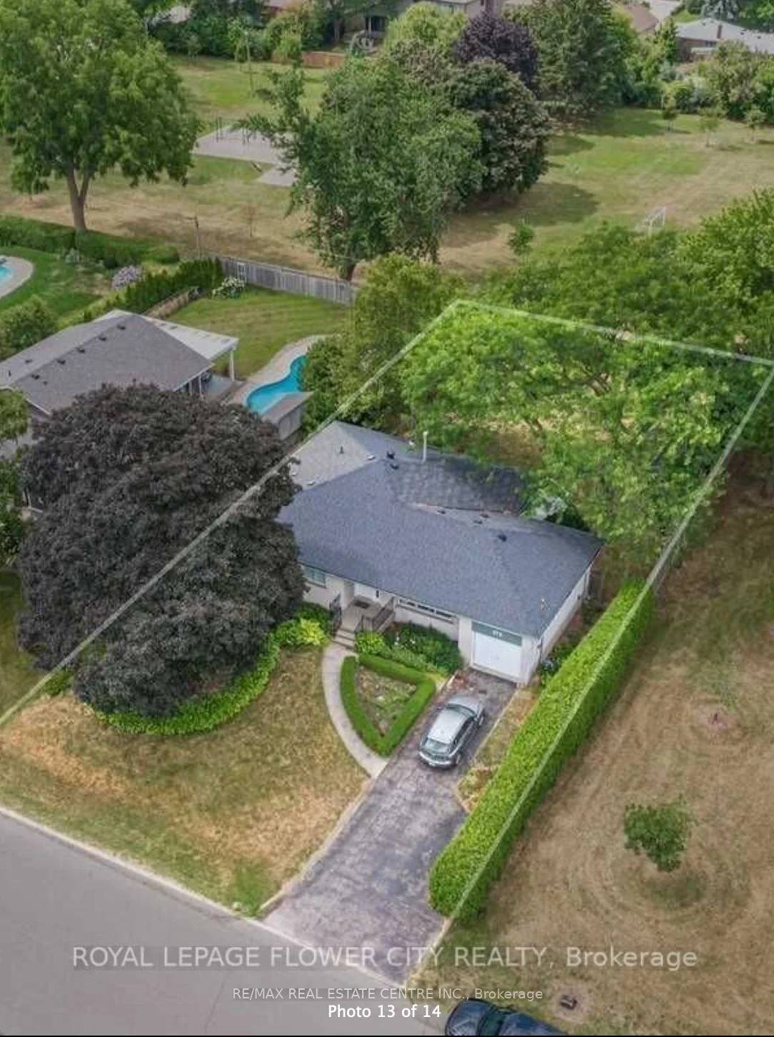 378 Sandlewood Road, Oakville, On L6l 3s2