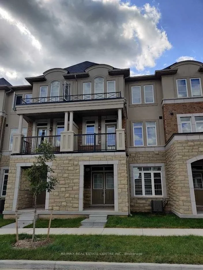 3298 Erasmum Street 4, Oakville, ON L6M 1S3