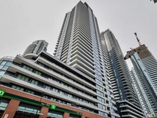 2212 Lake Shore Boulevard W 705, Toronto W06, ON M8V 0C2