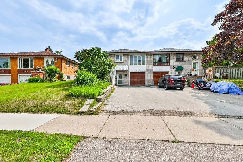 3370 Queen Frederica Drive UPPER, Mississauga, ON L4Y 3B2