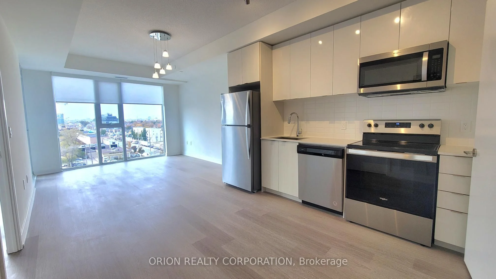 #705 859 The Queensway, Toronto W07, ON, M8Z 1N8
