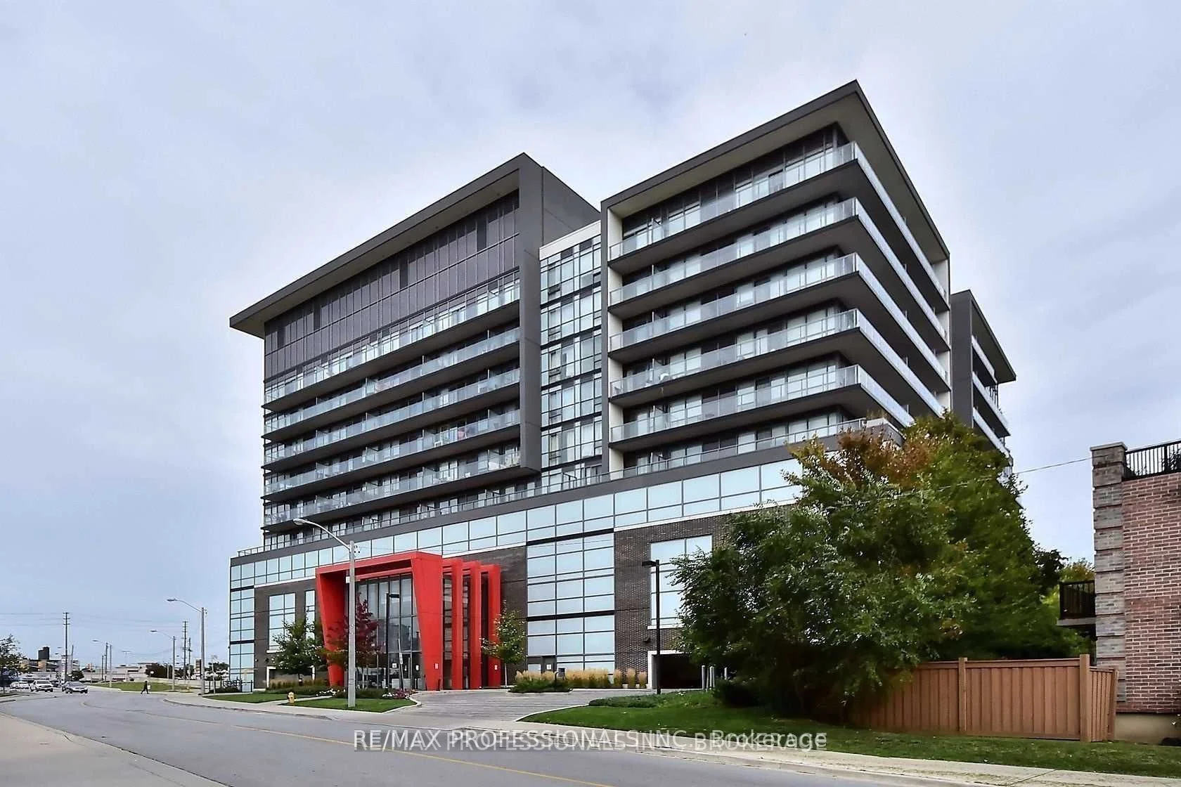 15 James Finlay Way 901, Toronto W05, ON M3M 0B3