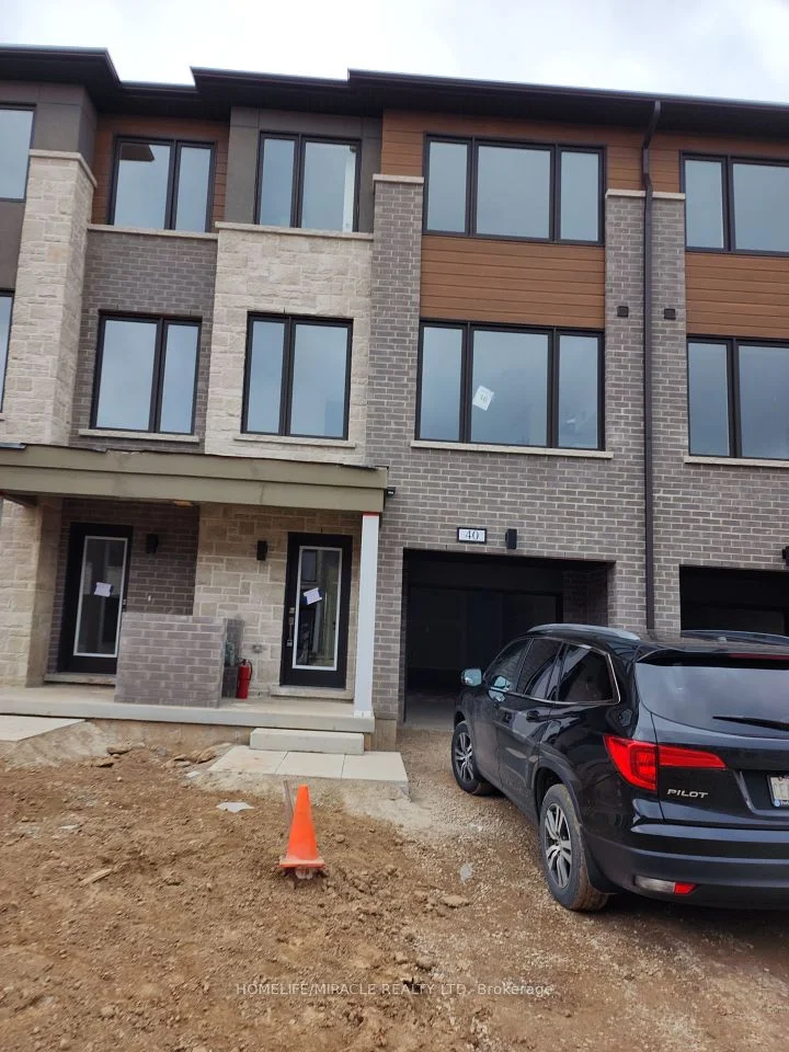 40 Humberstone Drive, Halton Hills, ON L7G 0P5
