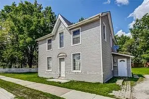 13 Young Street B, Halton Hills, On L7j 2g5