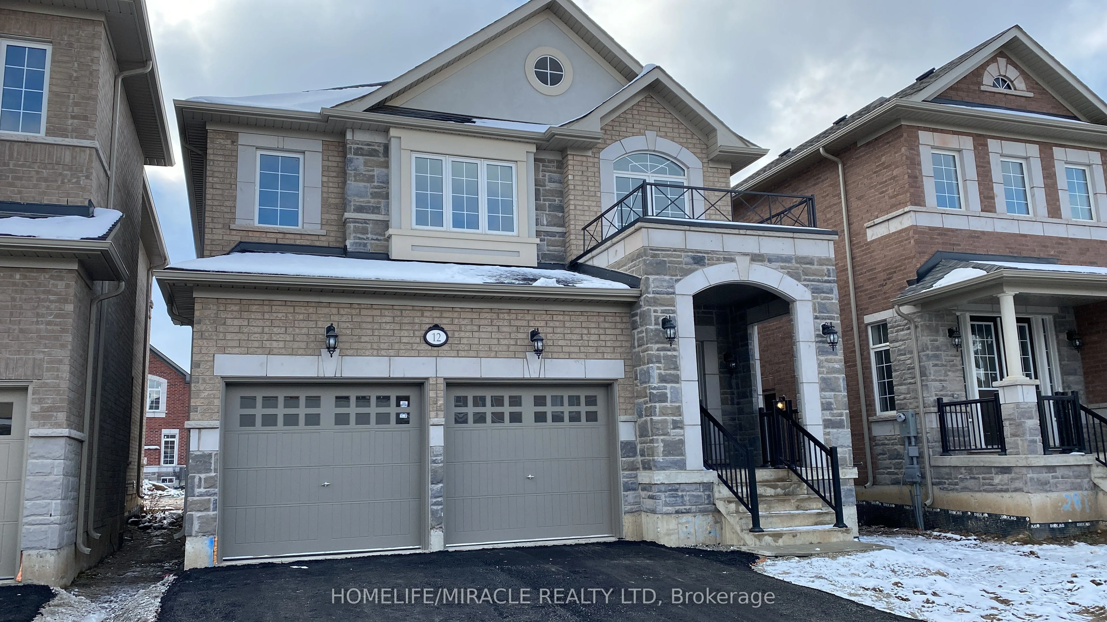 12 Rosewell Crescent, Halton Hills, ON L7G 5G2