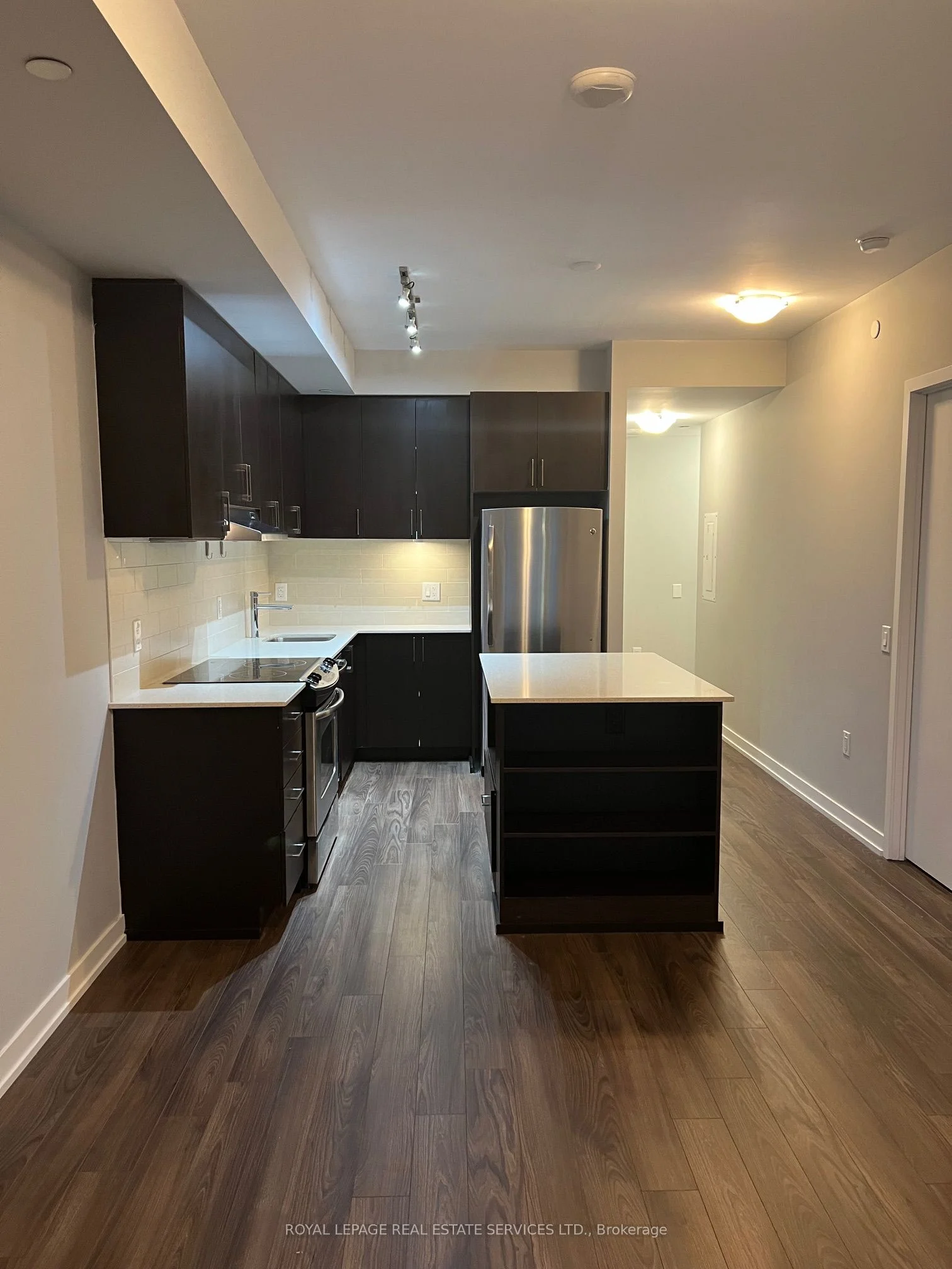 2560 Eglinton Avenue W 602, Mississauga, ON L5M 5W8